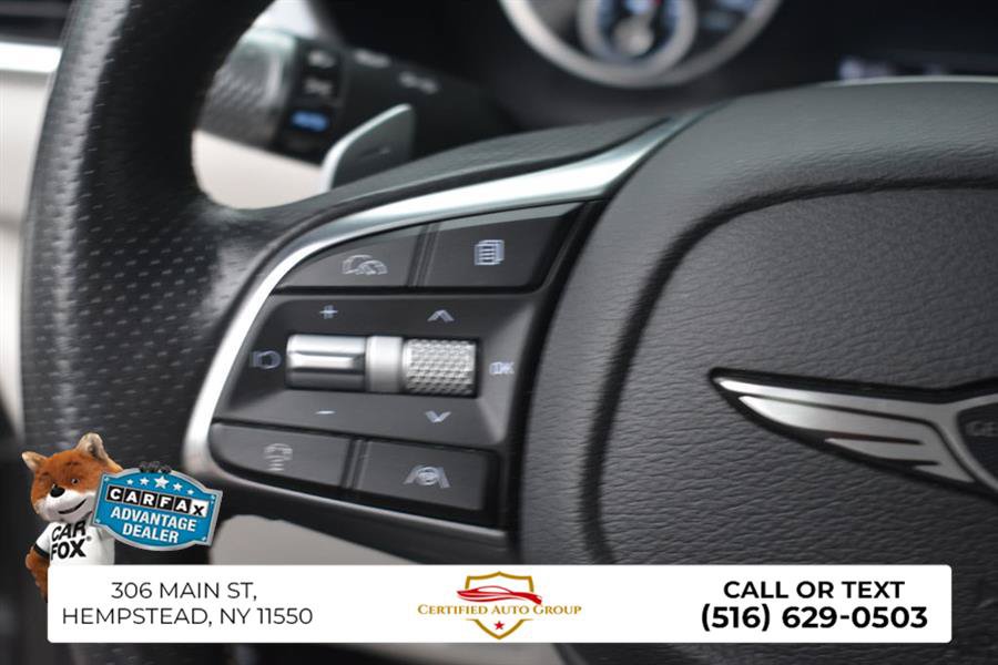 Used 2025 Genesis G70 2.5T image 15