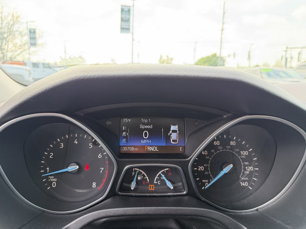 Used 2017 Ford Focus SE FWD image 27