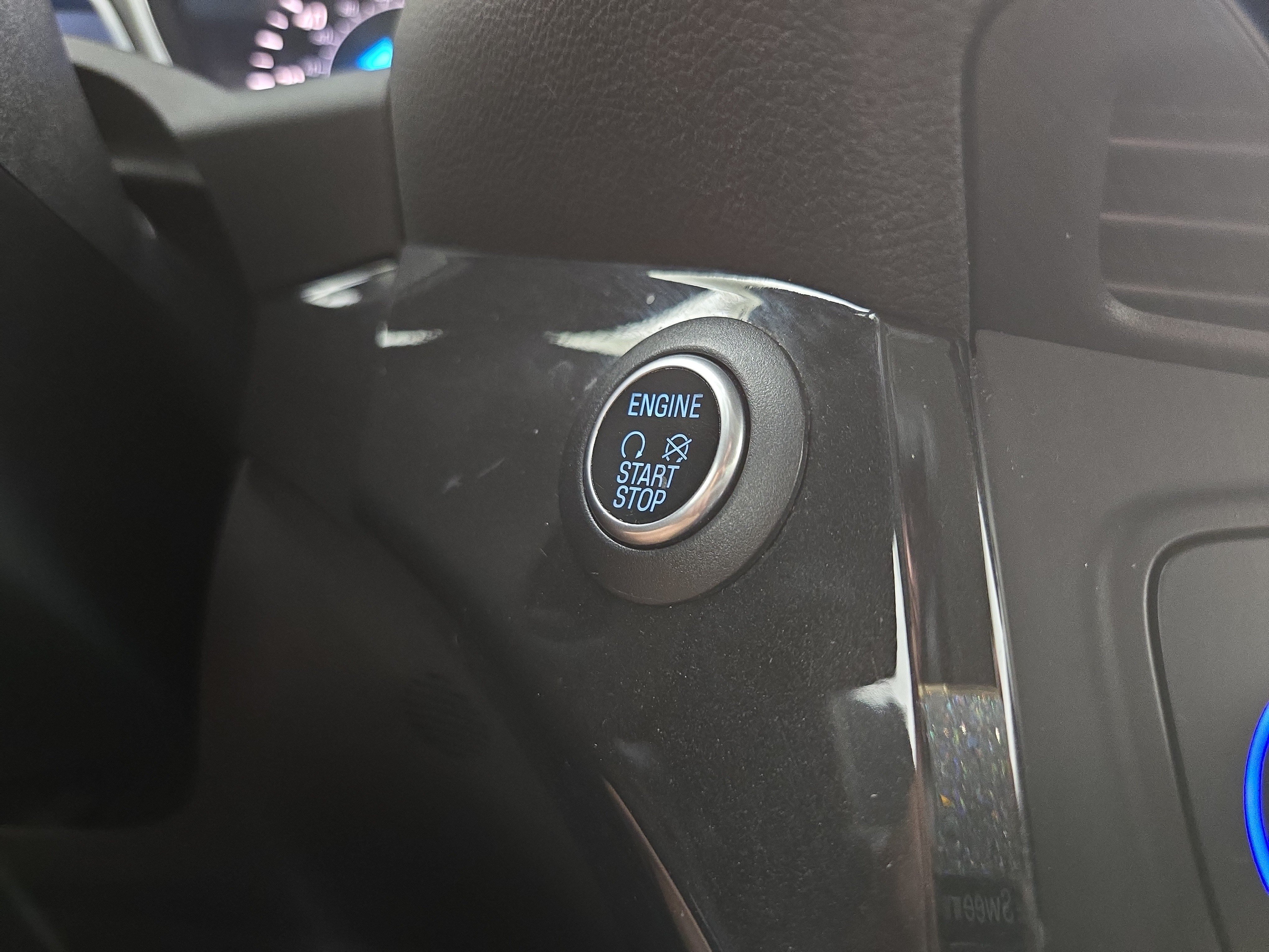 Used 2017 Ford Escape Titanium w/ Equipment Group 301A FWD image 24