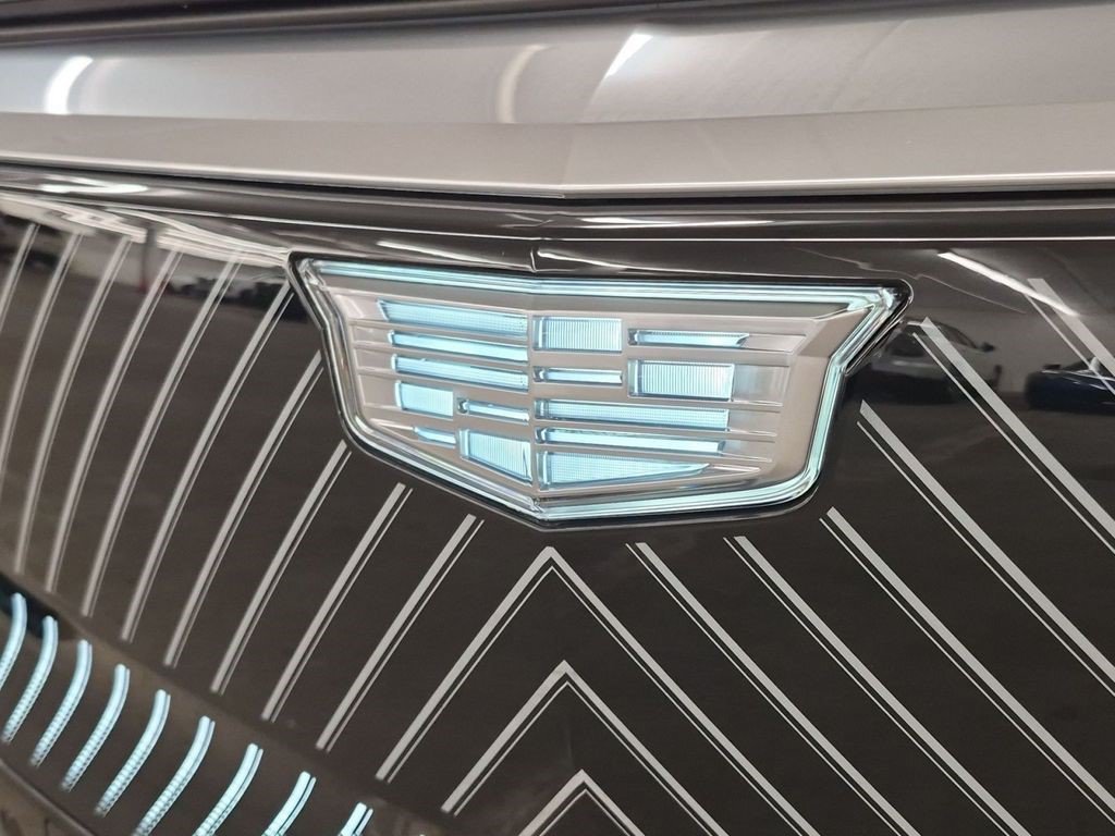 Certified 2024 Cadillac Lyriq Luxury RWD image 27