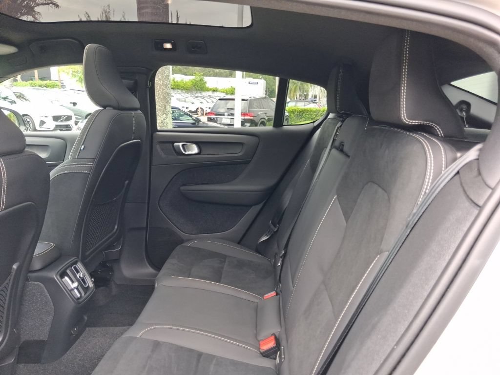 Used 2023 Volvo C40 P8 Recharge Plus AWD/4WD image 8