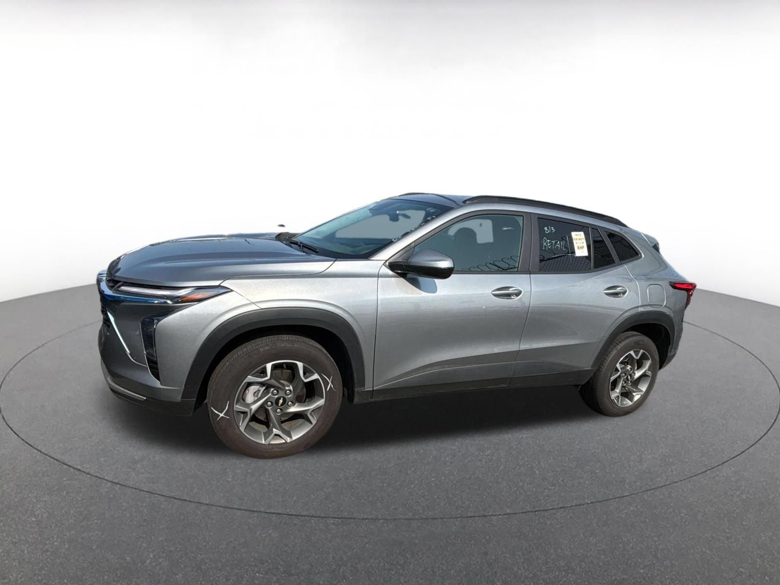 Used 2025 Chevrolet Trax LT w/ LT Convenience Package FWD image 6