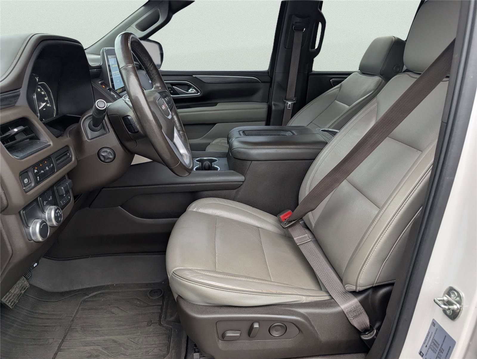 Used 2021 GMC Yukon SLT w/ SLT Luxury Plus Package image 10