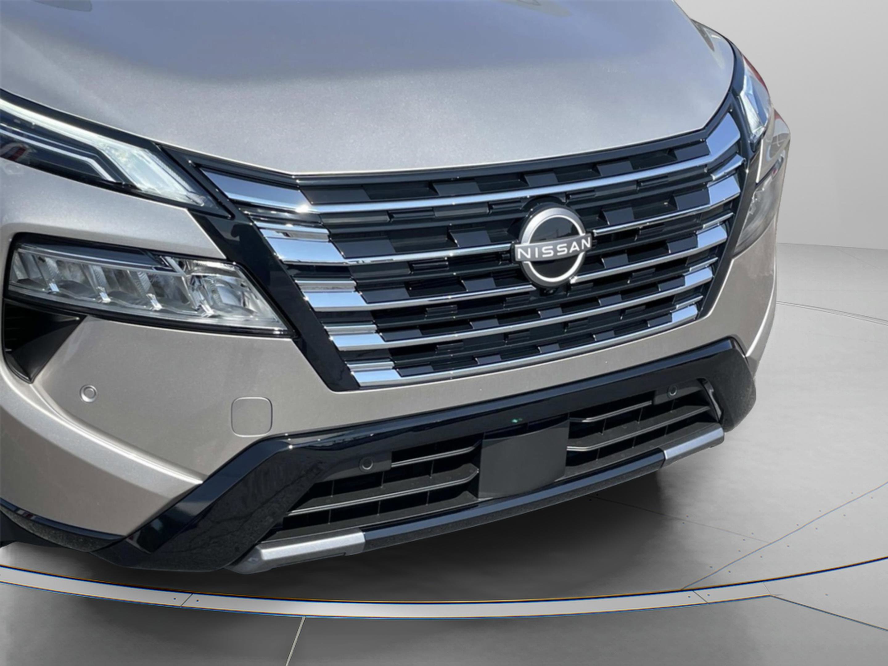 New 2026 Nissan Rogue Platinum image 2
