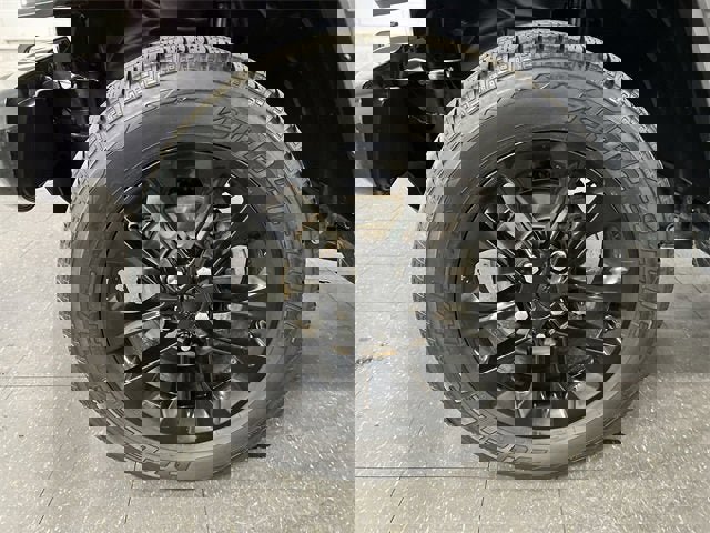 Used 2023 Jeep Wrangler Unlimited Sahara image 33