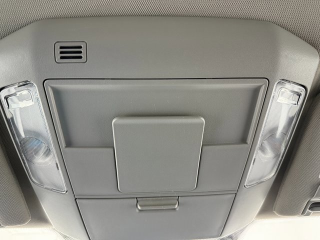 Used 2015 Toyota Tundra SR5 w/ SR5 Upgrade Package image 21