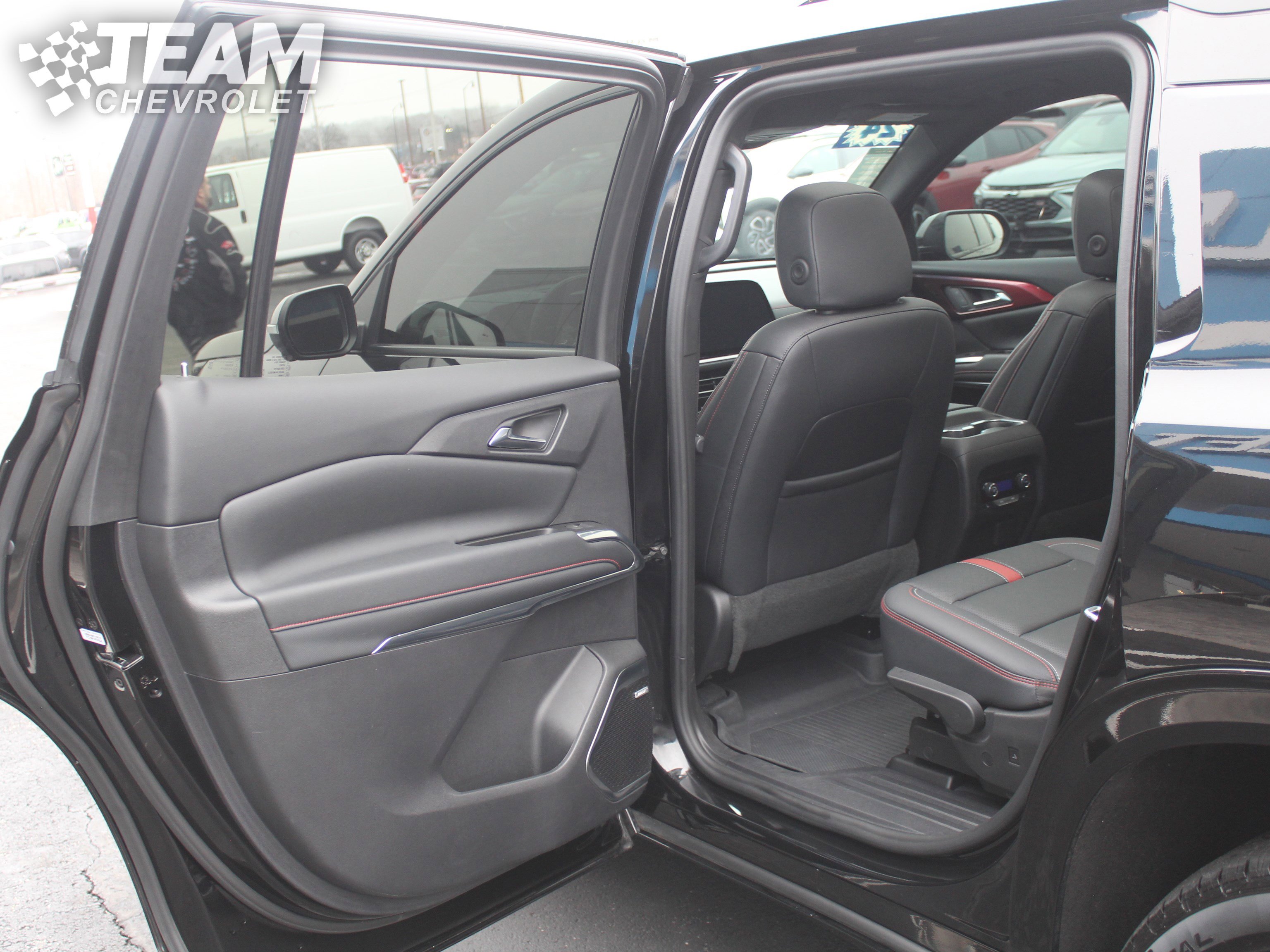 Certified 2024 Chevrolet Traverse RS w/ LPO, Floor Liner Package image 18