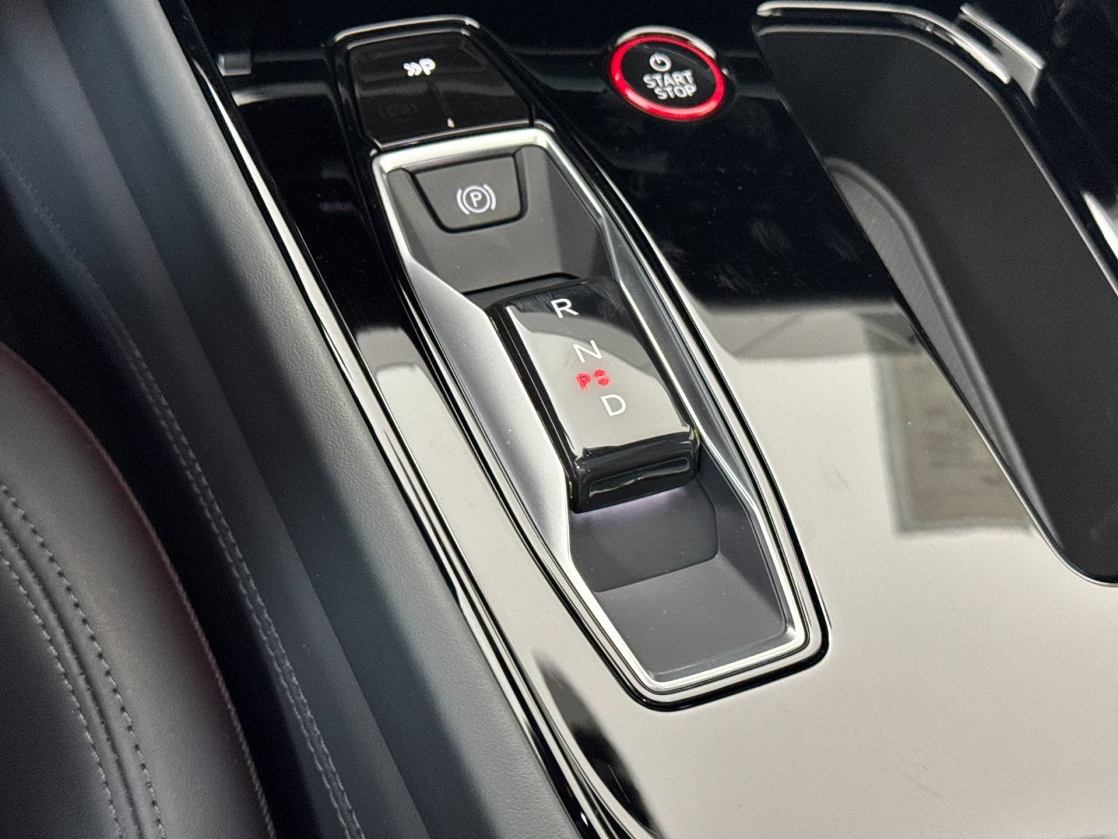 Used 2023 Audi RS e-tron GT w/ Carbon Performance Package AWD/4WD image 21