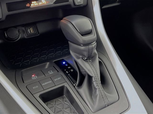New 2025 Toyota RAV4 XLE image 21