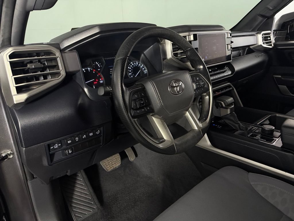 Used 2025 Toyota Tundra SR5 w/ SR5 Convenience Package AWD/4WD image 19
