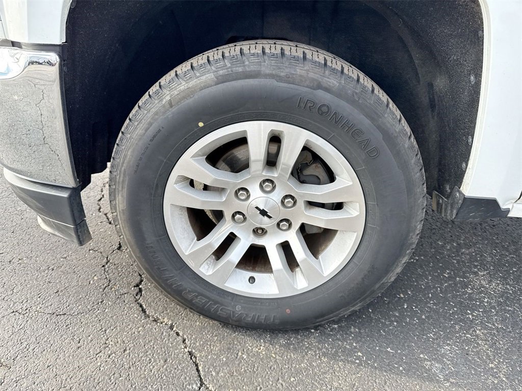 Used 2018 Chevrolet Silverado 1500 LT w/ All Star Edition image 10