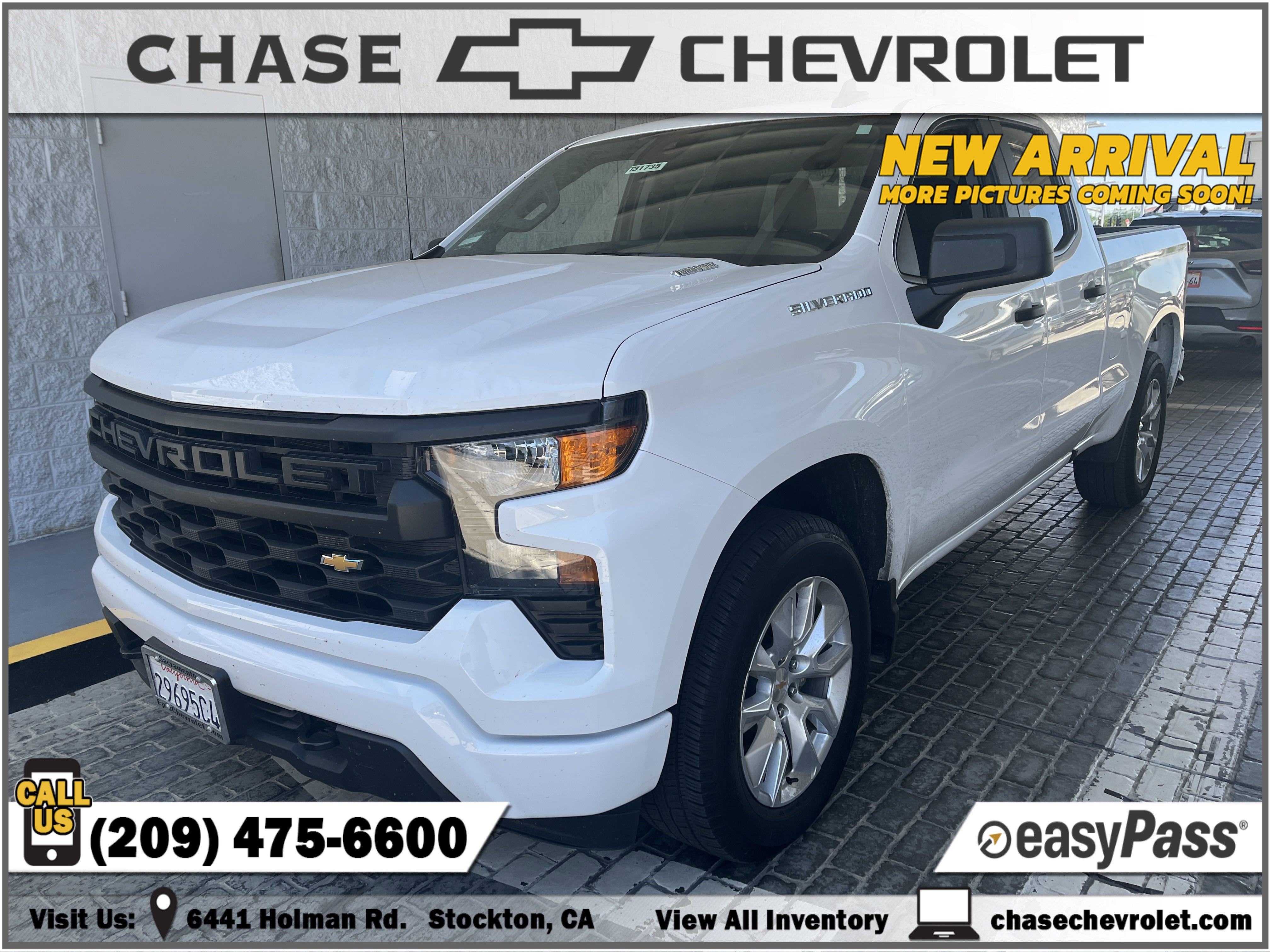 Used 2025 Chevrolet Silverado 1500 Custom image 1