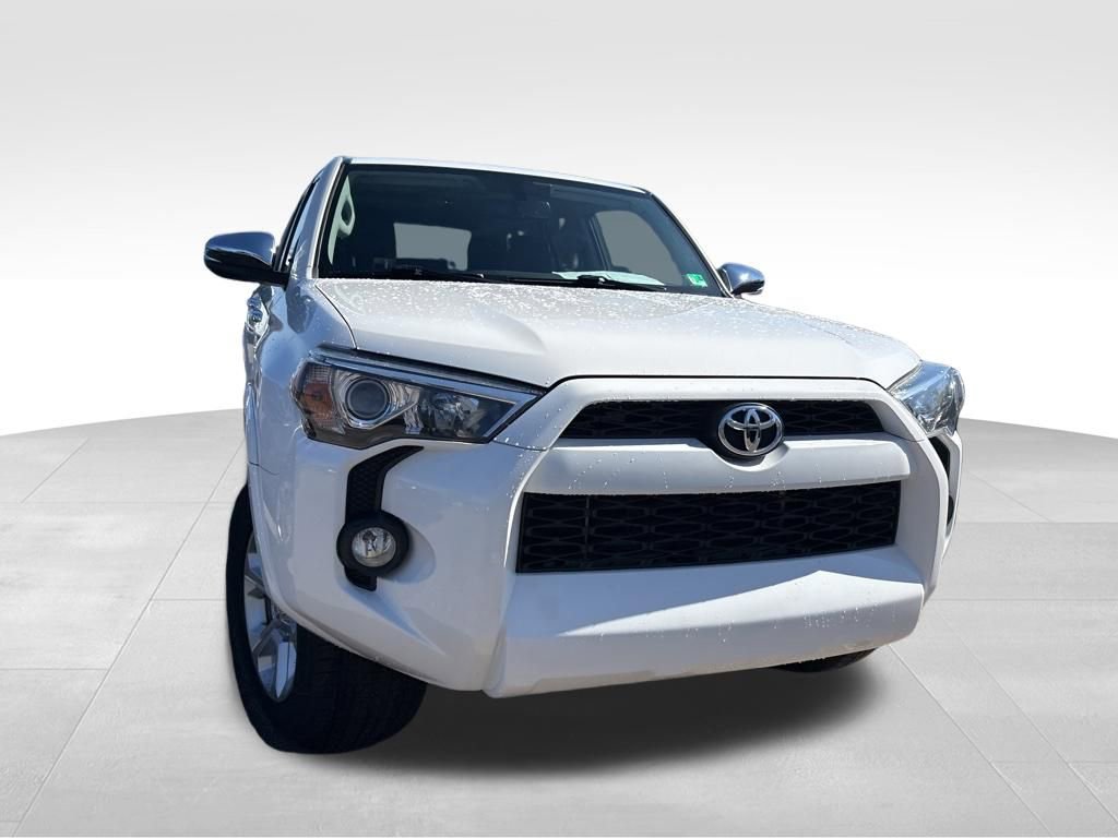 Used 2018 Toyota 4Runner SR5 Premium image 4