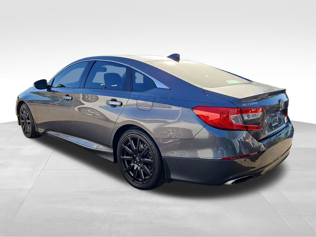 Used 2018 Honda Accord Touring image 4