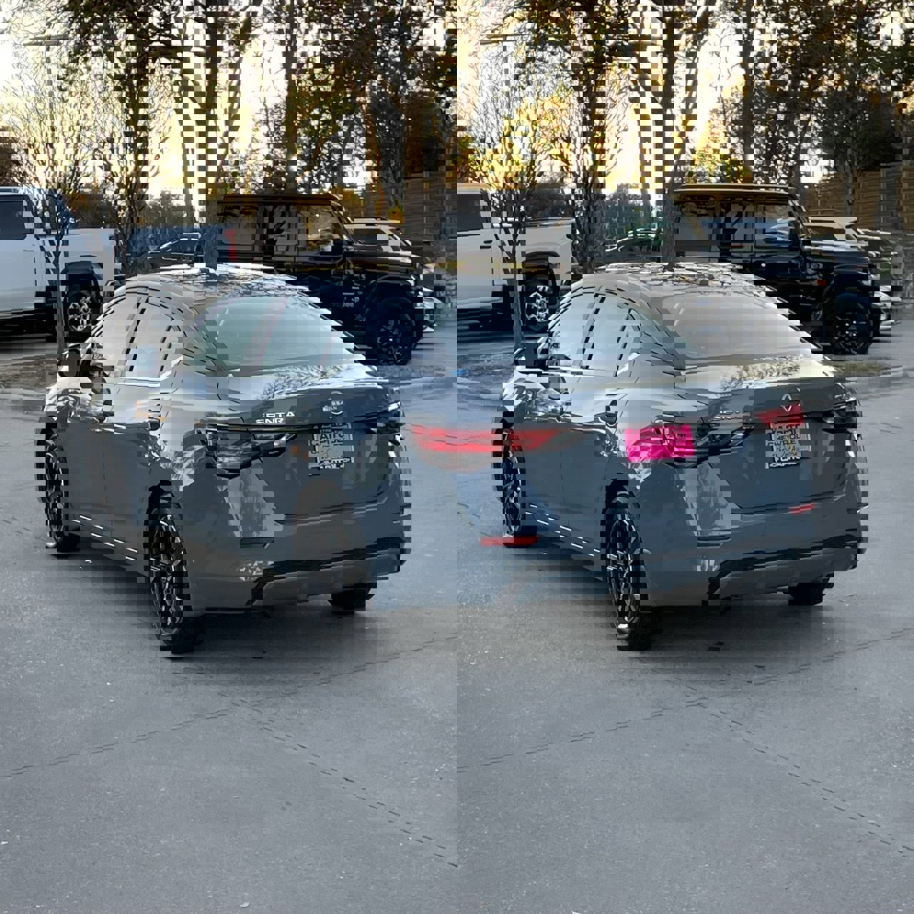 Used 2024 Nissan Sentra SV image 4