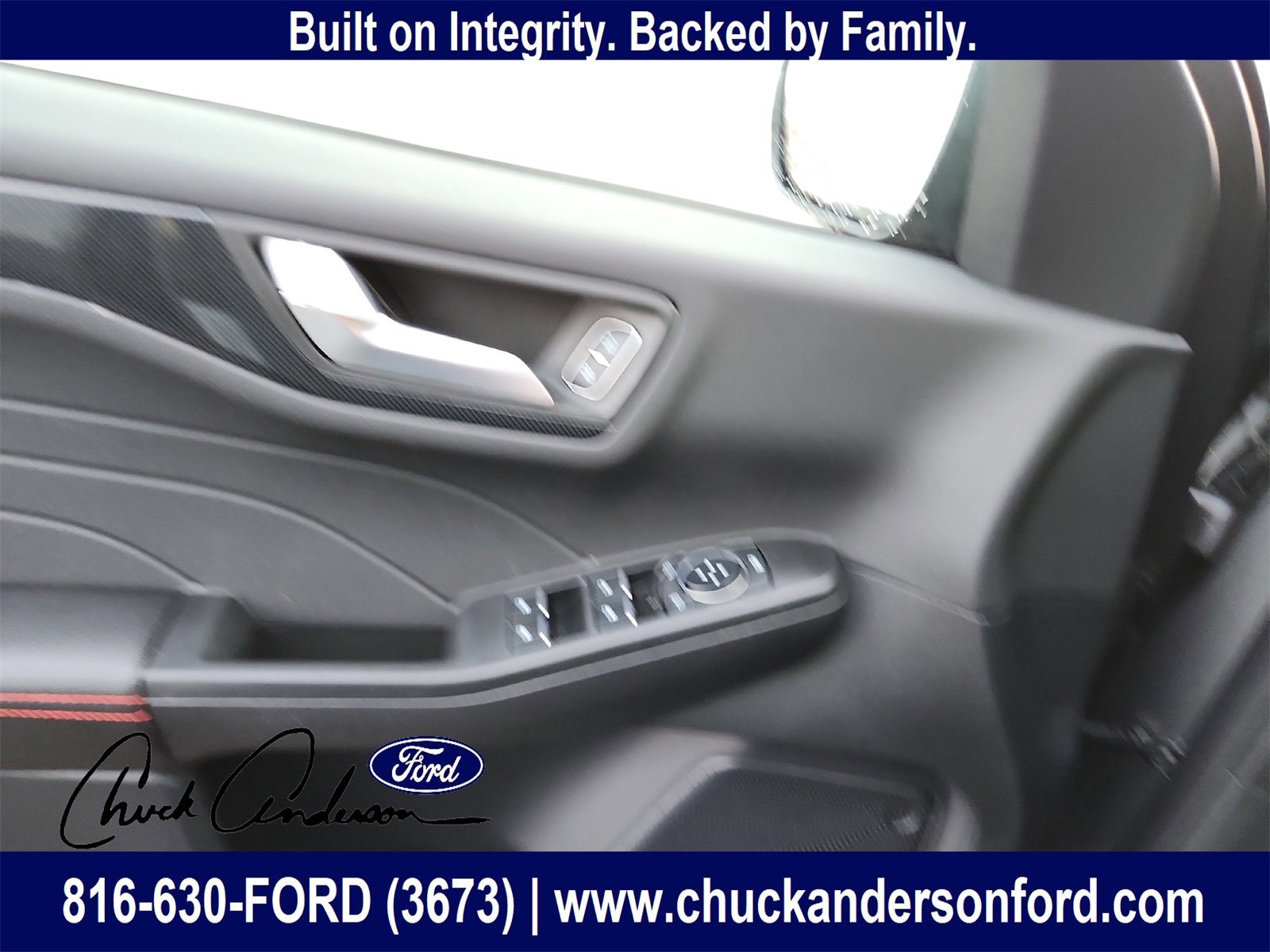 New 2026 Ford Escape ST-Line Select w/ Equipment Group 401A image 18