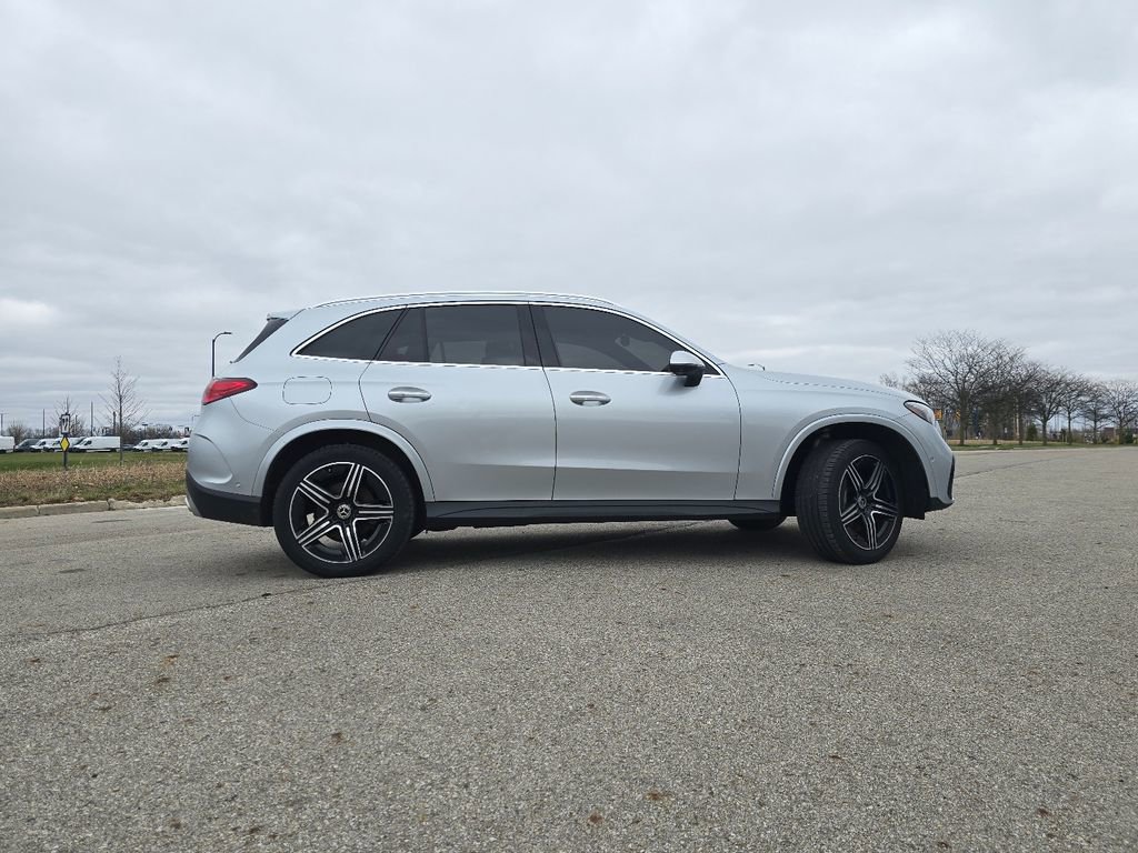 Used 2023 Mercedes-Benz GLC 300 4MATIC image 17