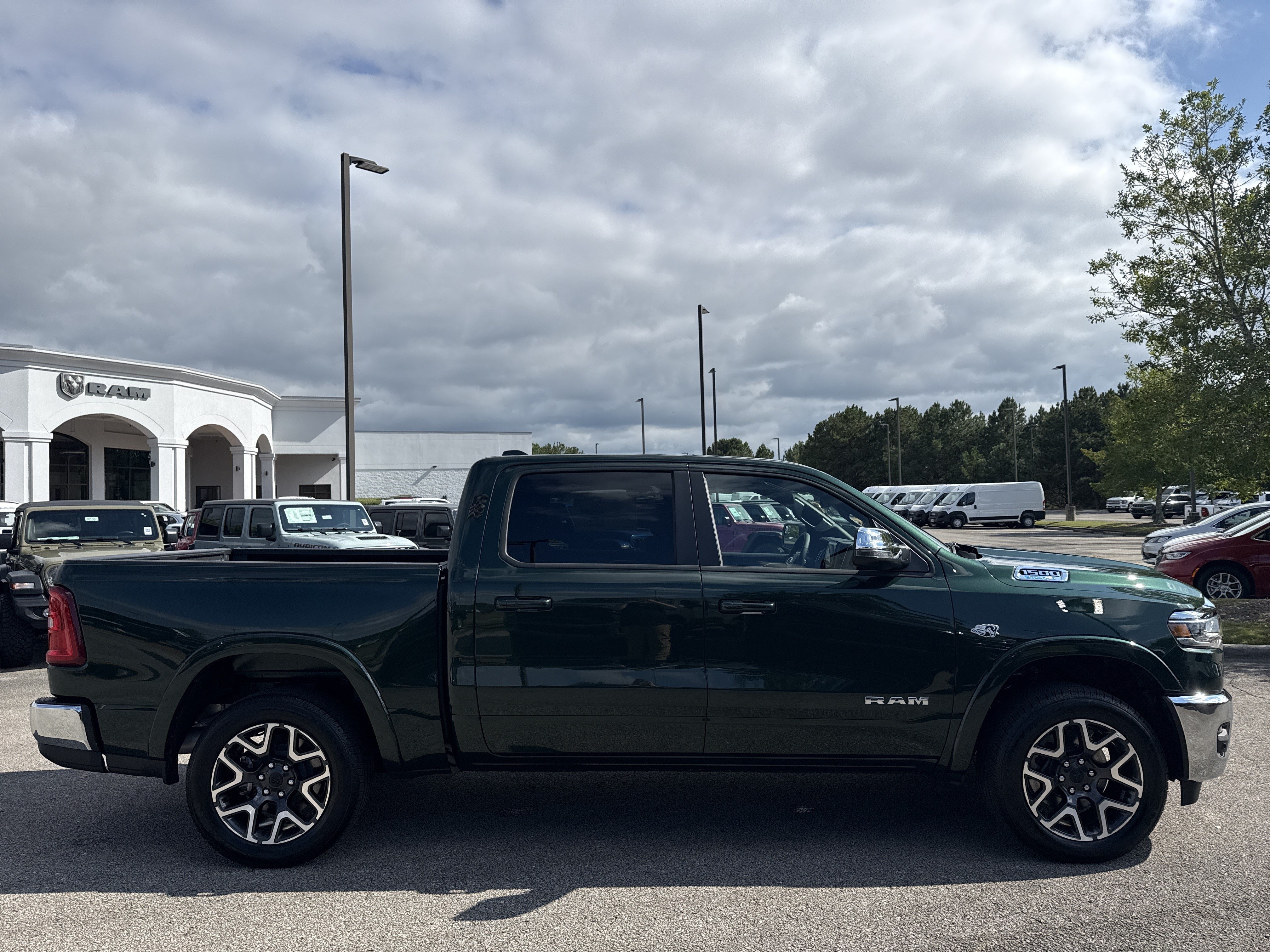 New 2026 RAM 1500 Laramie w/ Bed Utility Group AWD/4WD image 8