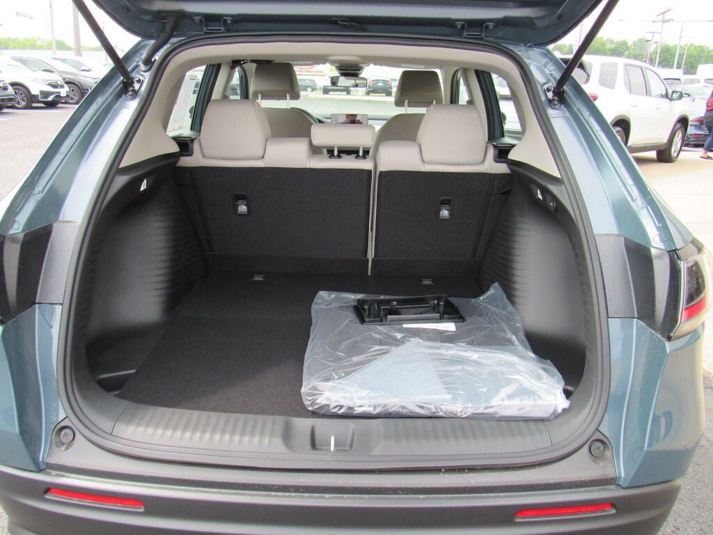 Certified 2024 Honda HR-V LX image 17