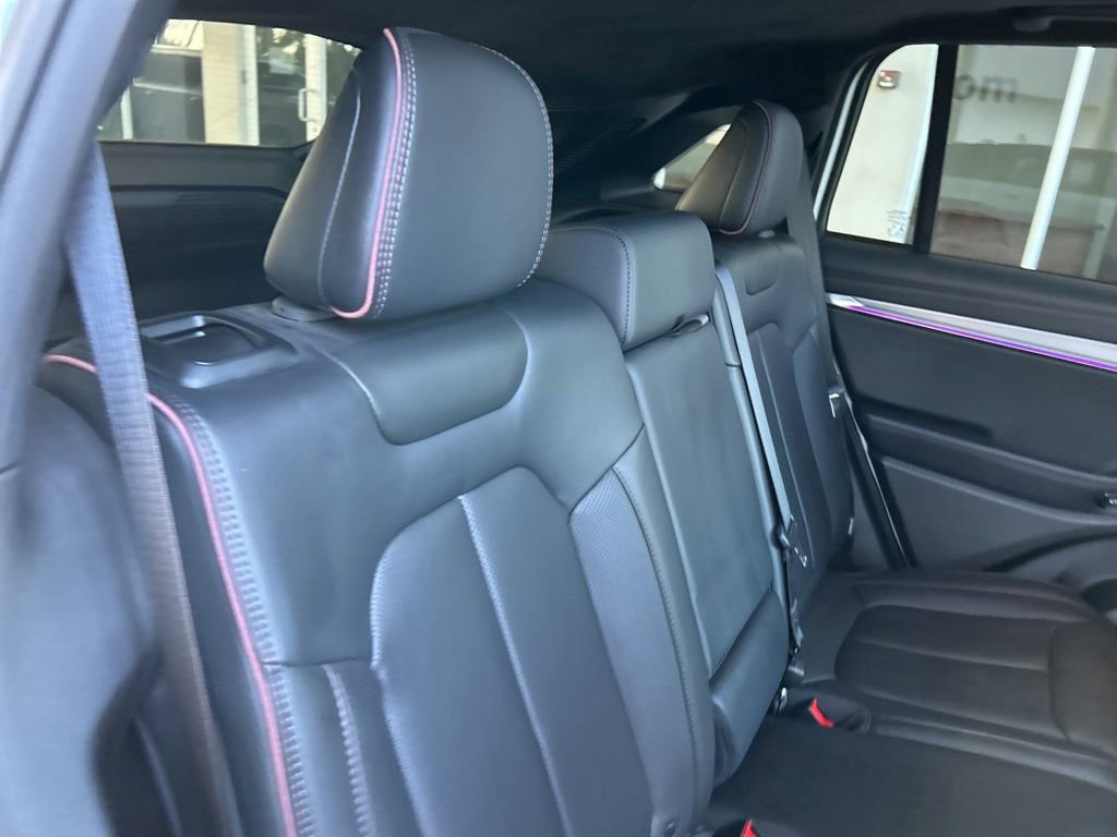 Used 2024 Jeep Wagoneer Launch Edition image 32