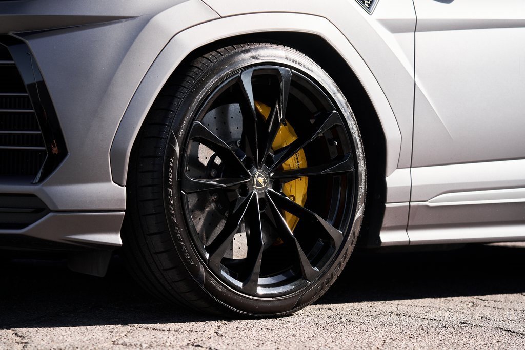 Used 2021 Lamborghini Urus image 8