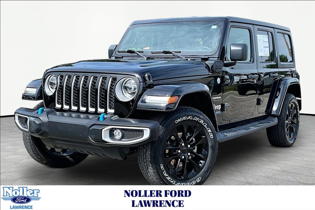 Used 2022 Jeep Wrangler Unlimited Sahara w/ Cold Weather Group AWD/4WD image 1
