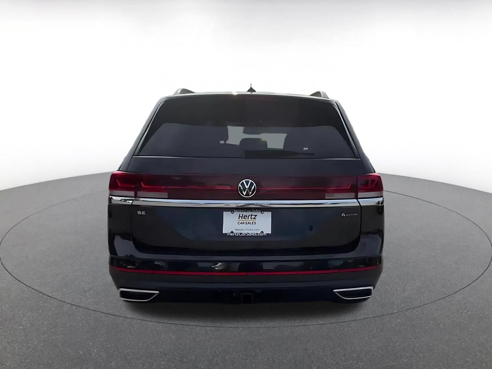 Used 2025 Volkswagen Atlas SE AWD/4WD image 12