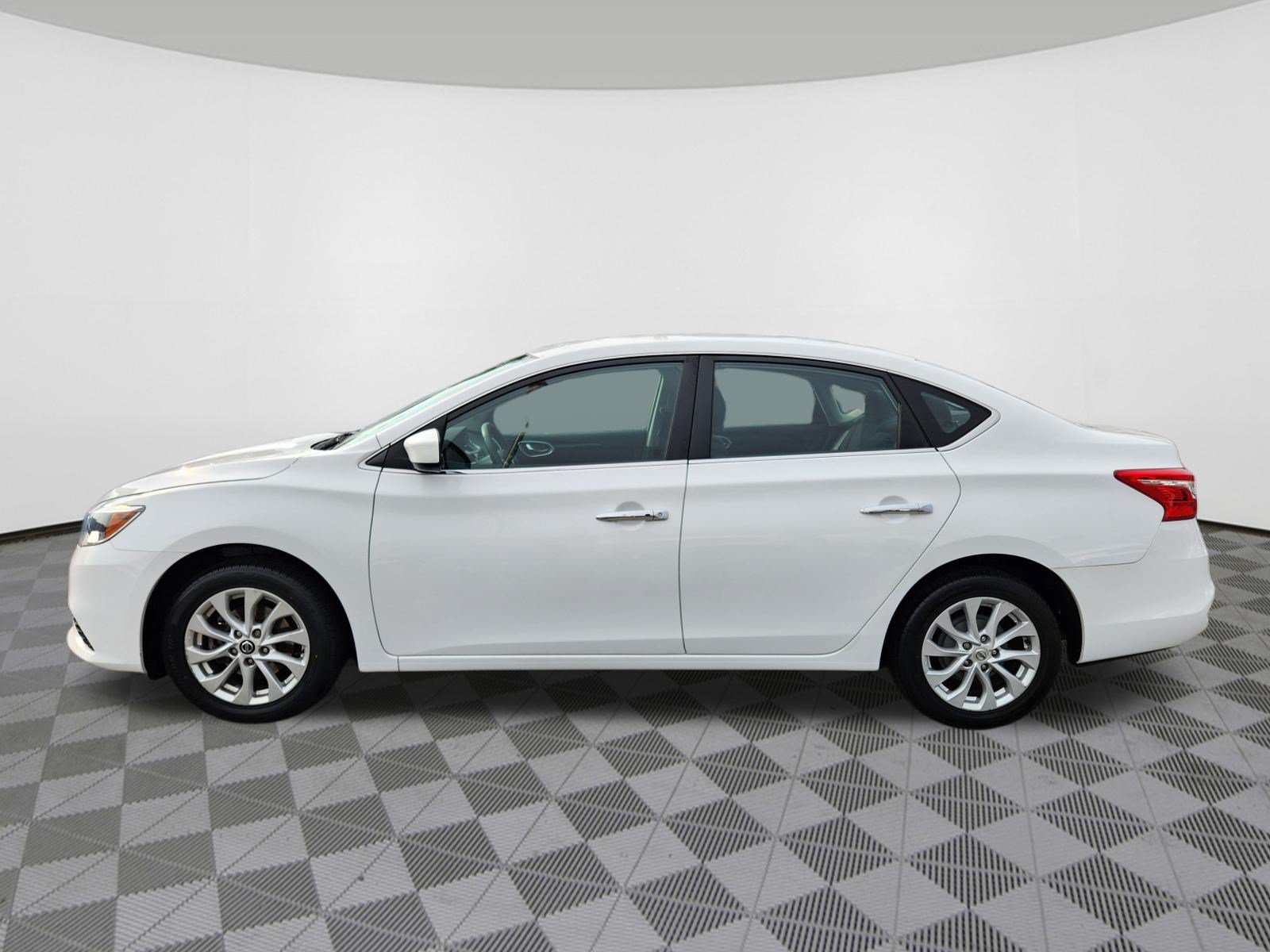Used 2018 Nissan Sentra SV FWD image 5