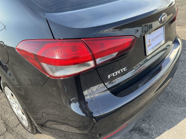 Used 2018 Kia Forte LX w/ LX Rear Camera Package image 27