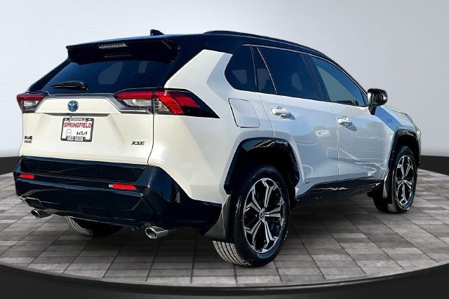 Used 2023 Toyota RAV4 XSE w/ Weather Package AWD/4WD image 6