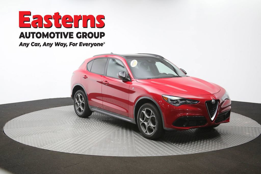 Used 2024 Alfa Romeo Stelvio Ti w/ Active Assist Plus Package AWD/4WD image 50