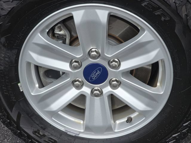 Certified 2017 Ford F150 XL w/ Equipment Group 101A Mid RWD image 5