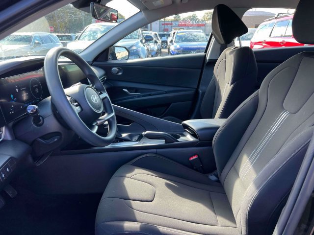 Certified 2024 Hyundai Elantra SEL FWD image 13