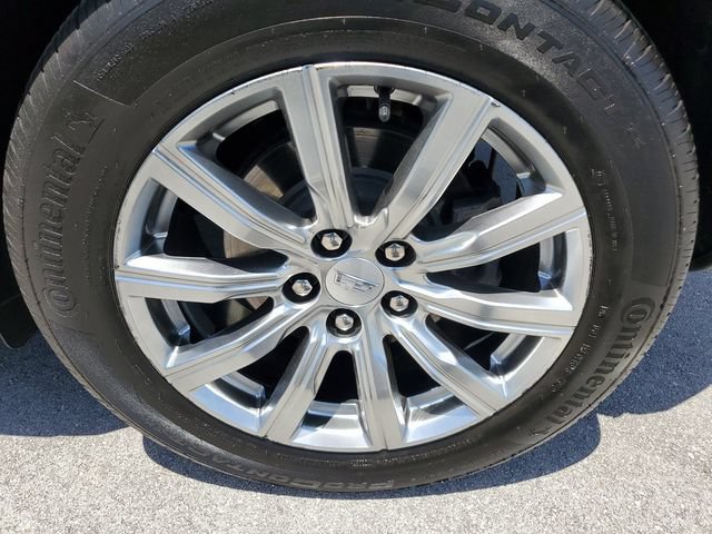 Used 2019 Cadillac XT4 Premium Luxury w/ Driver Awareness Package FWD image 9