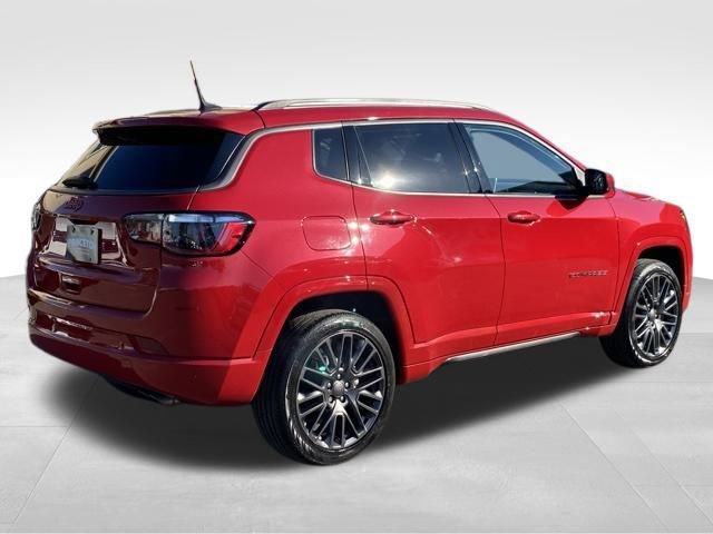 Certified 2022 Jeep Compass Limited image 6