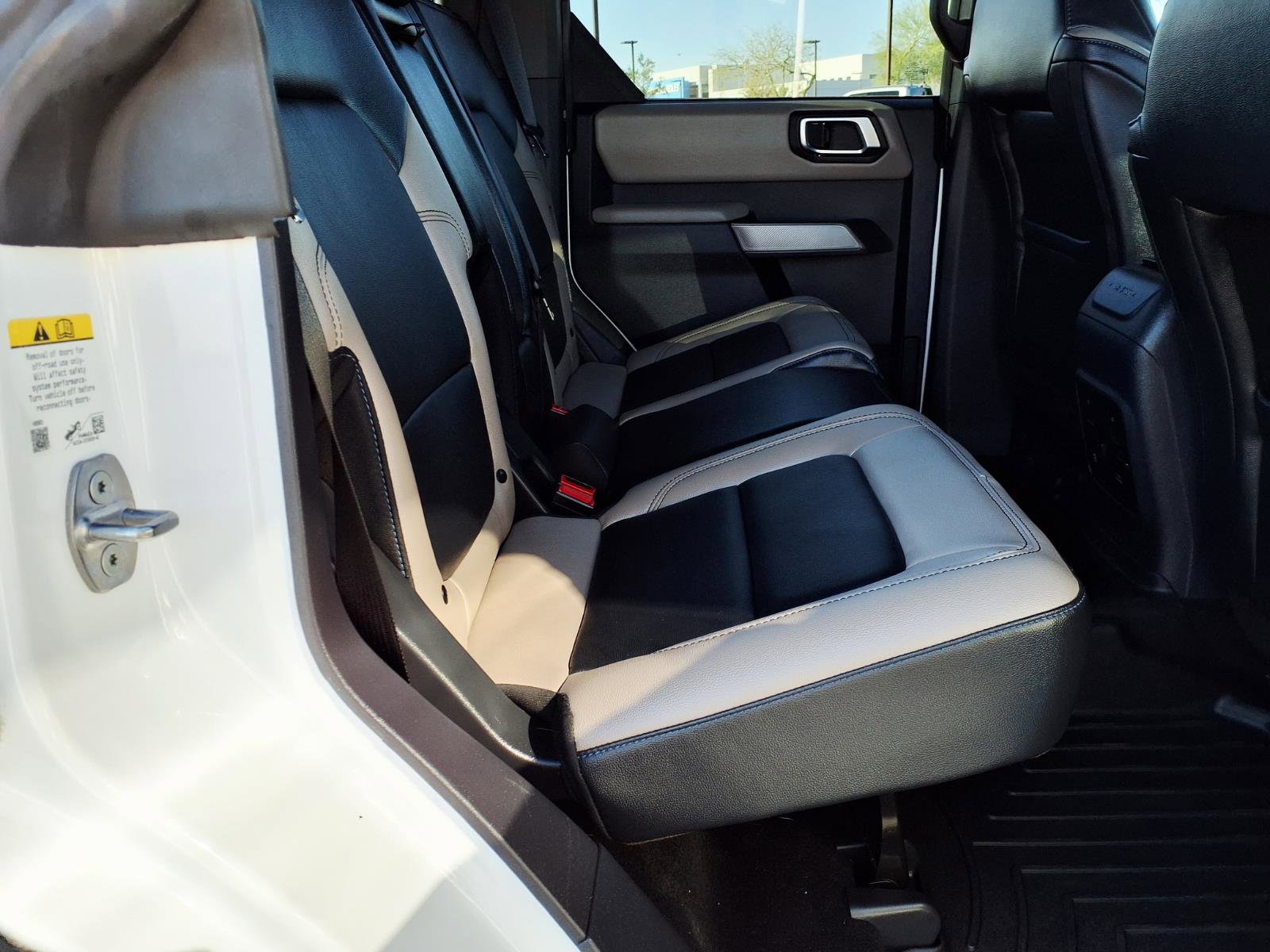 Used 2023 Ford Bronco Wildtrak image 14