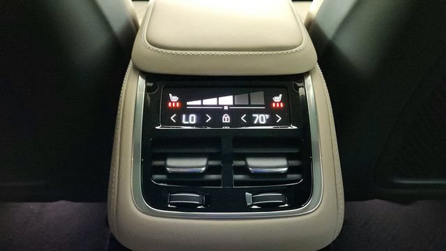 Used 2027 Volvo XC90 B6 Plus AWD/4WD image 33