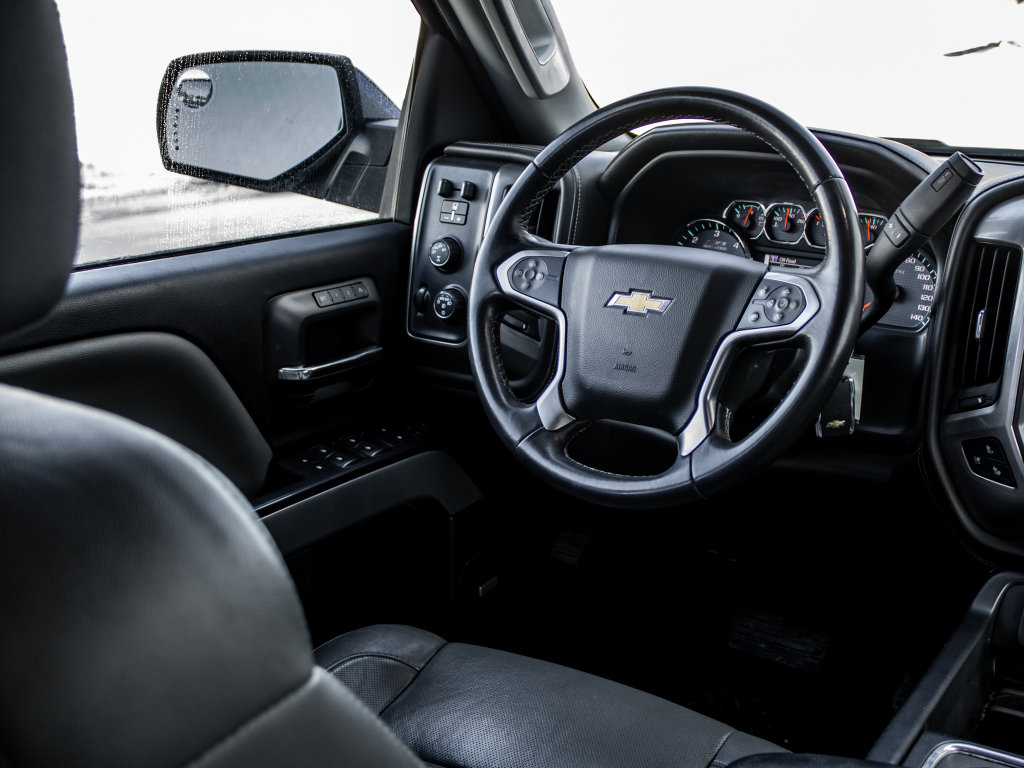 Used 2016 Chevrolet Silverado 1500 LTZ Z71 image 38