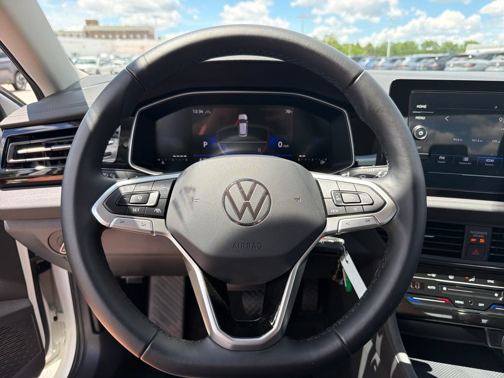 Certified 2025 Volkswagen Jetta S FWD image 10