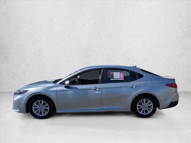 Used 2025 Toyota Camry LE FWD image 9