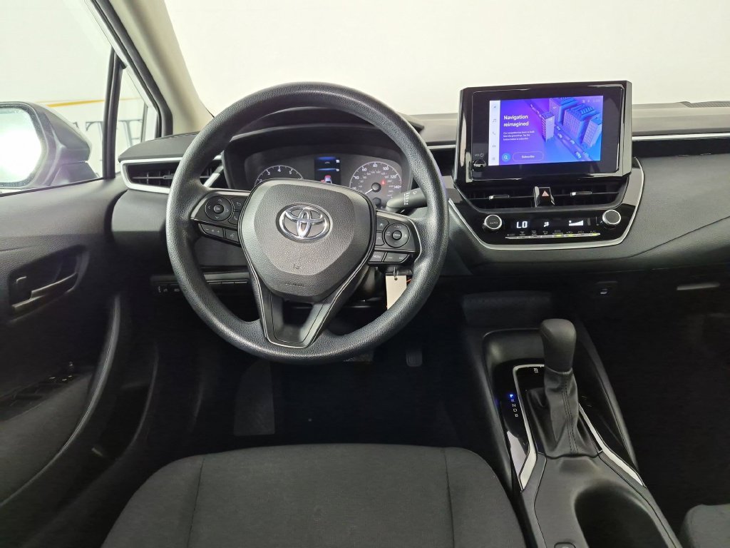Used 2023 Toyota Corolla LE FWD image 31