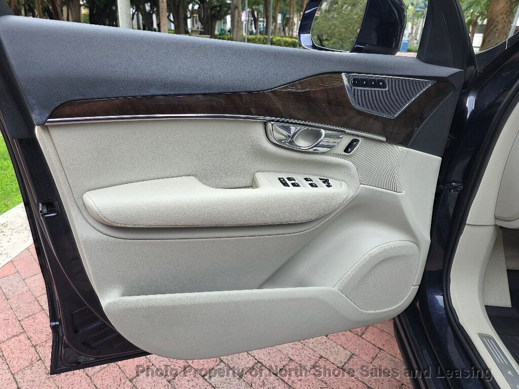 Used 2016 Volvo XC90 T6 Momentum w/ Momentum Plus Package image 20