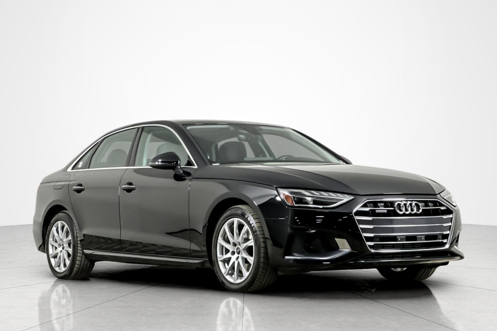 Used 2023 Audi A4 2.0T Premium w/ Convenience Package image 7