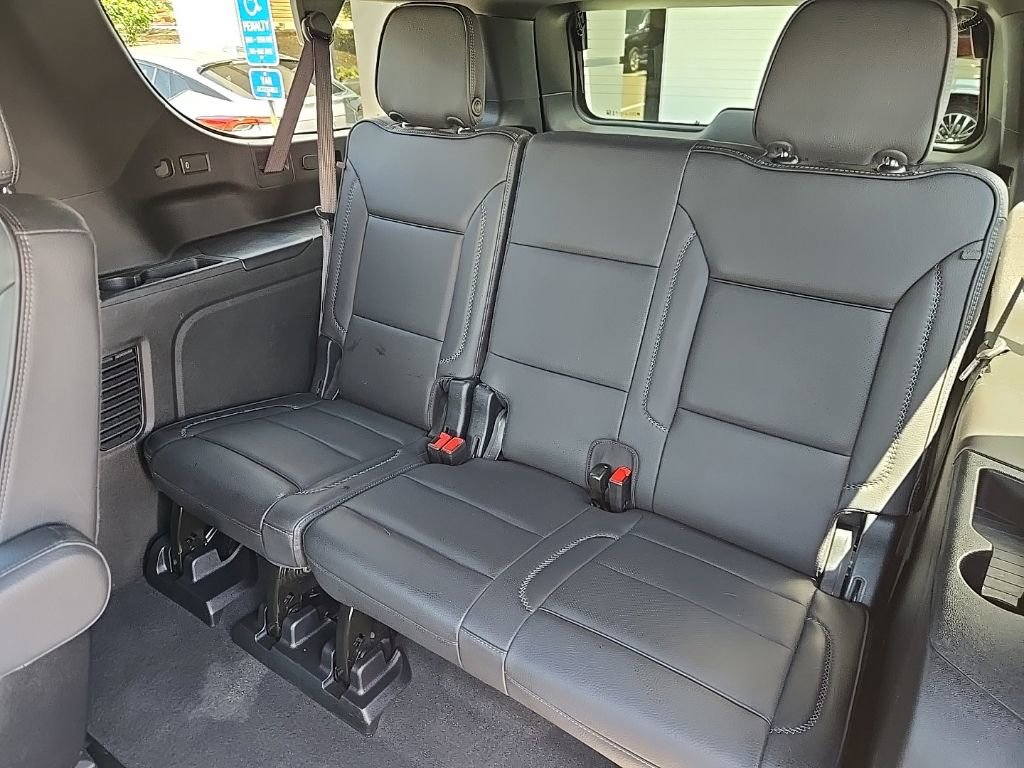 Used 2025 GMC Yukon XL Denali AWD/4WD image 51