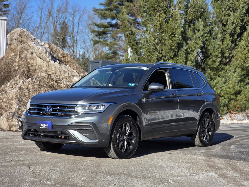 Used 2024 Volkswagen Tiguan SE image 4
