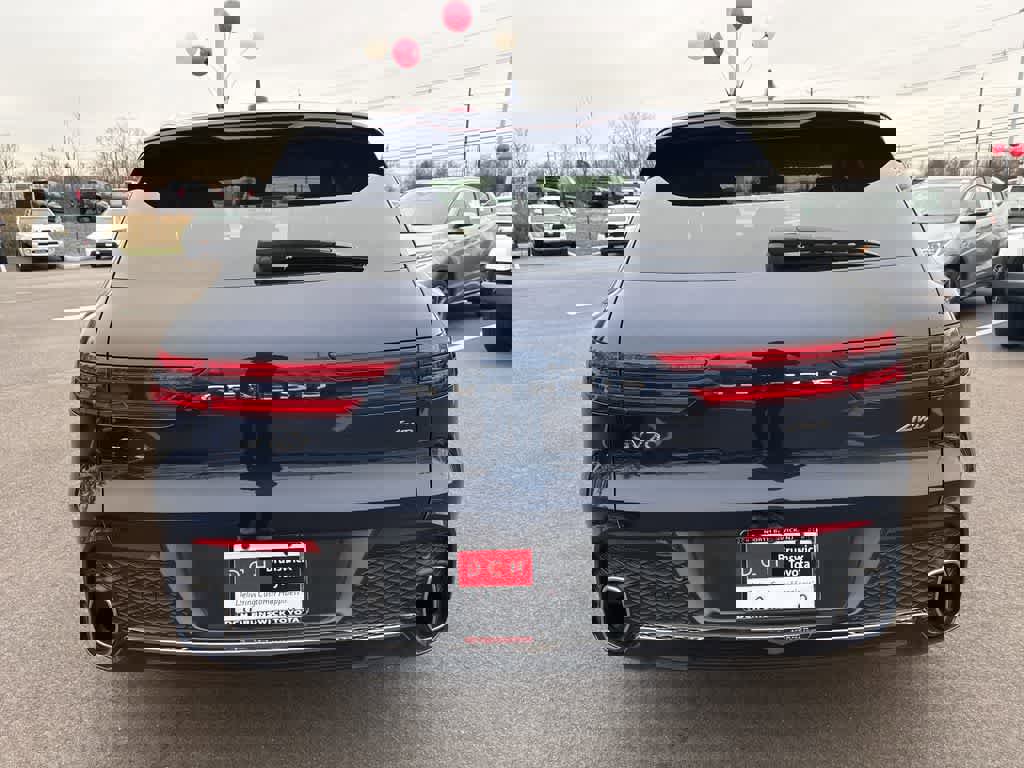 Used 2023 Genesis GV70 2.5T w/ Winter Weather Package image 5