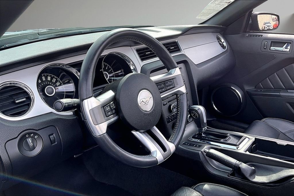 Used 2014 Ford Mustang Premium image 16