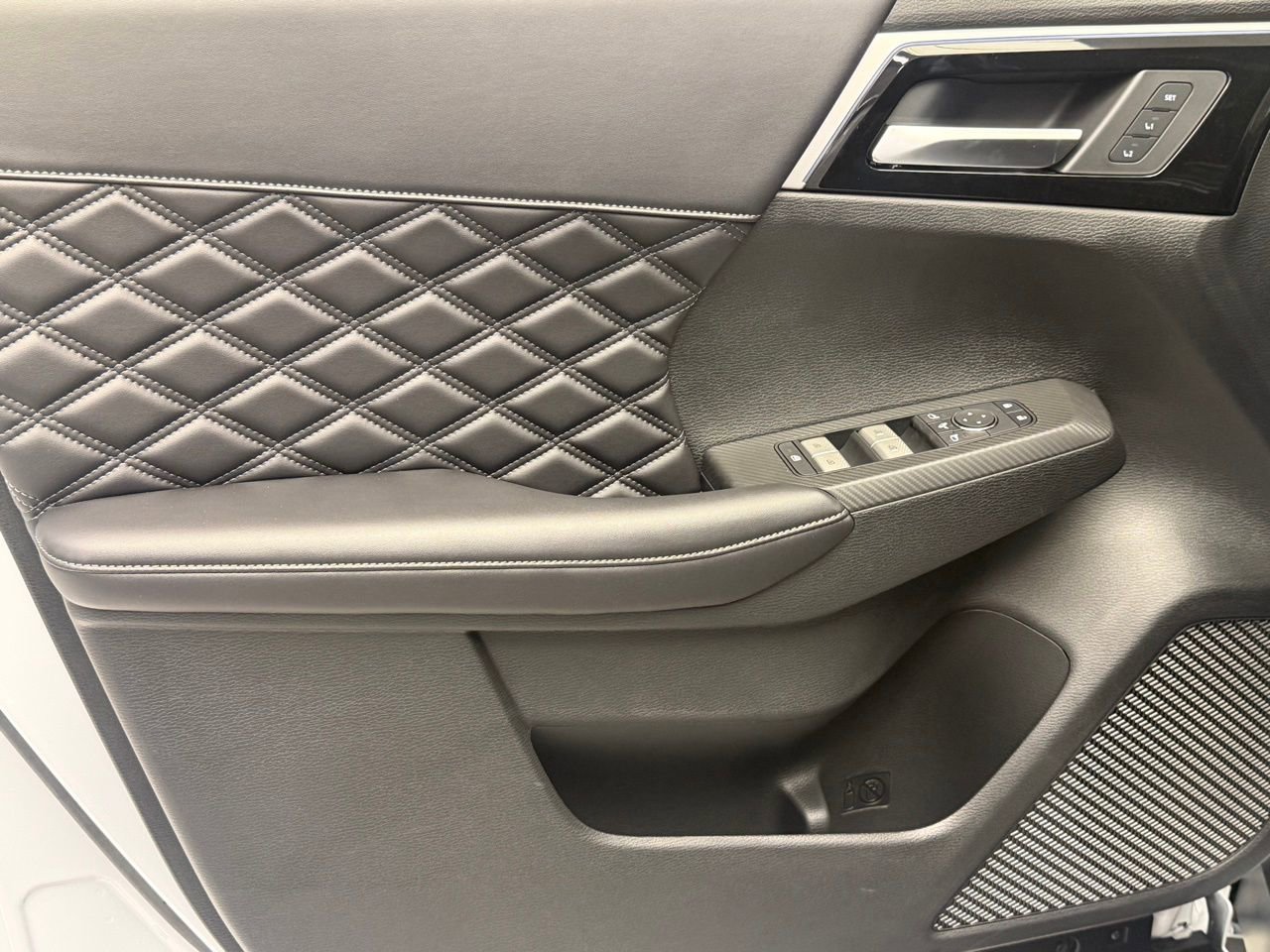 New 2026 Nissan Rogue Platinum image 21