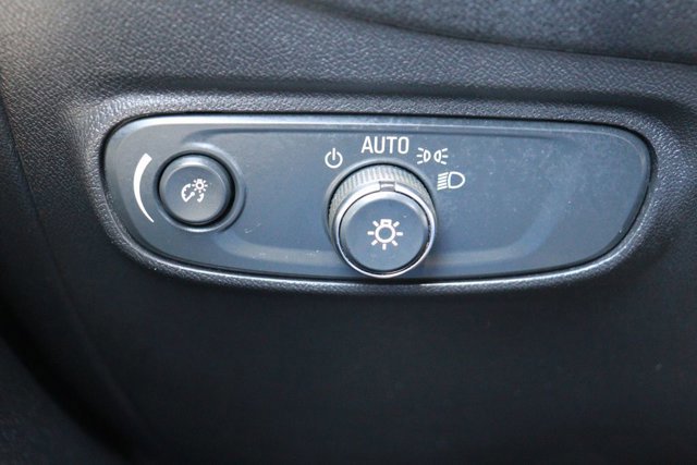 Used 2020 Chevrolet Equinox LS FWD image 22