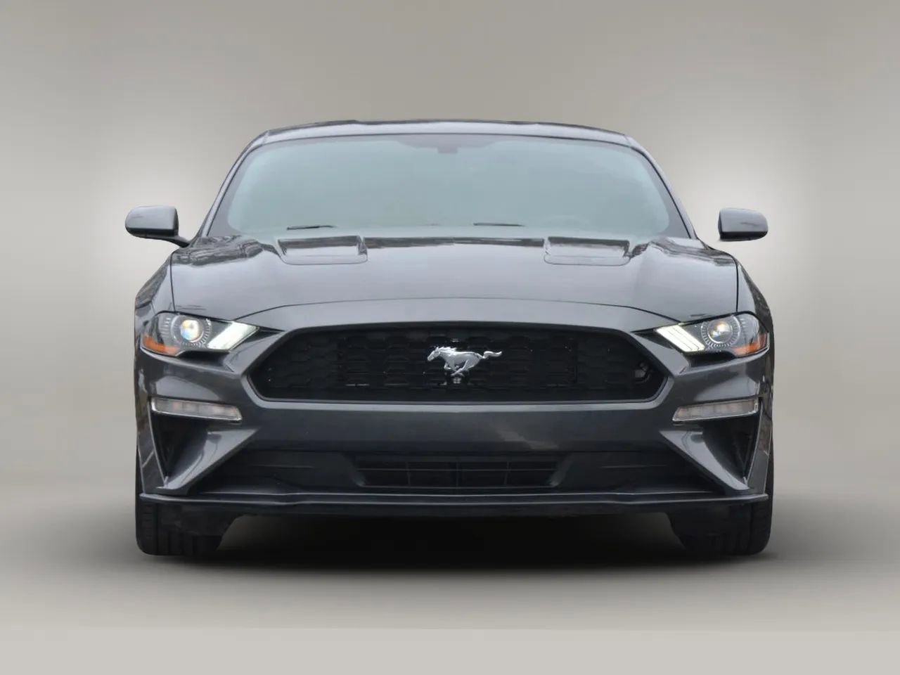 Used 2018 Ford Mustang Coupe image 6